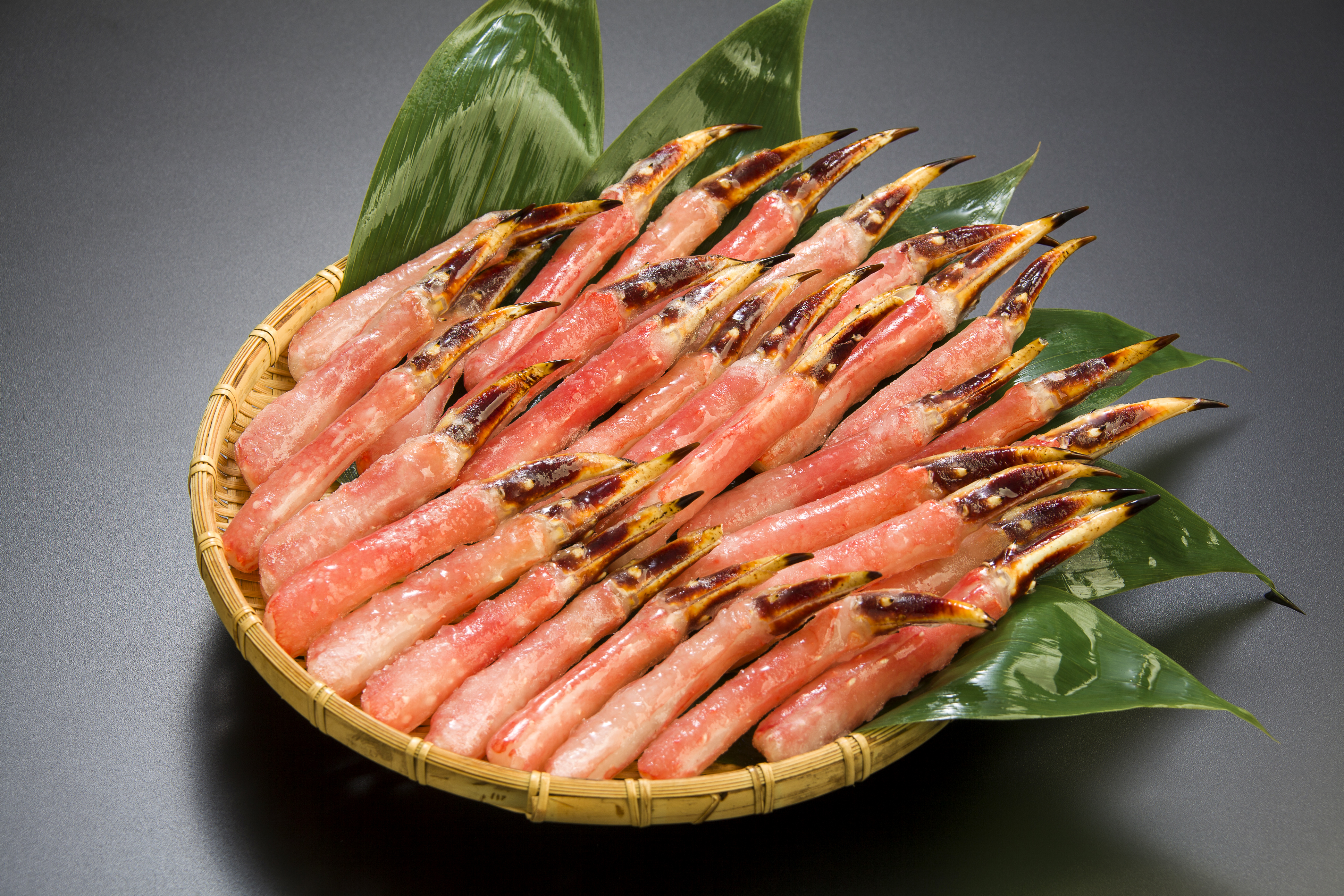 生冷凍たらば蟹爪先ポーション　約500ｇ